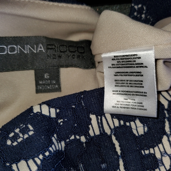 💙Navy Lace dress💙 - Picture 5 of 7